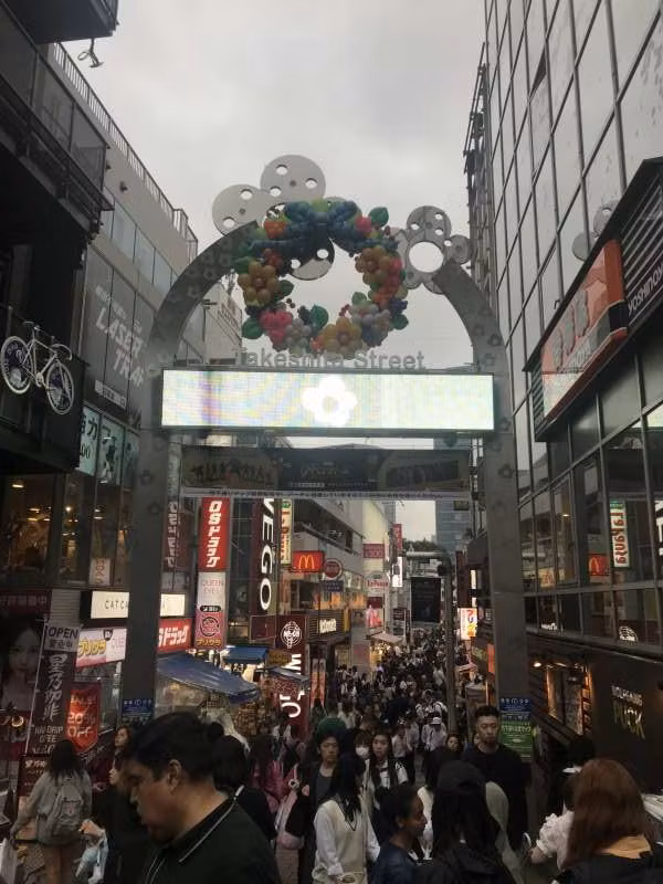 Tokyo Private Tour - Takeshita-Street(Harajuku)