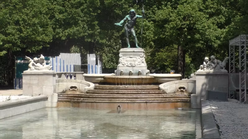 Munich Private Tour - Father Rhein Fountain