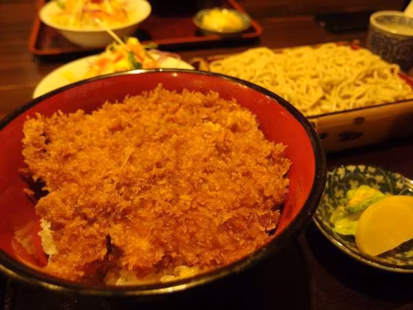 Saitama Private Tour - Waraji-Katsu,lecker!