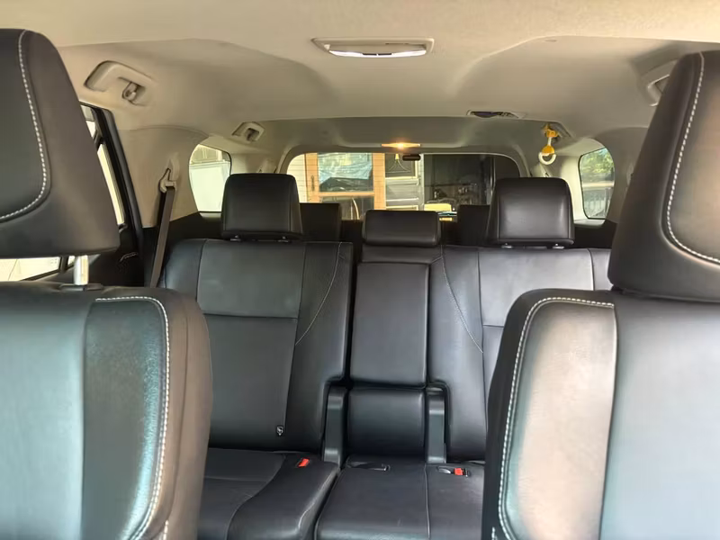 Bangkok Private Tour - SUV car seat