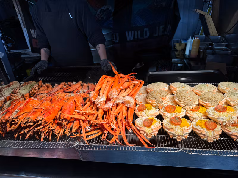 Jeju Private Tour - Dongmun Traditional Market)