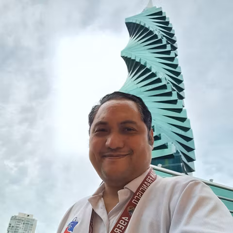 Panama City Tour Guide - Edgar T.