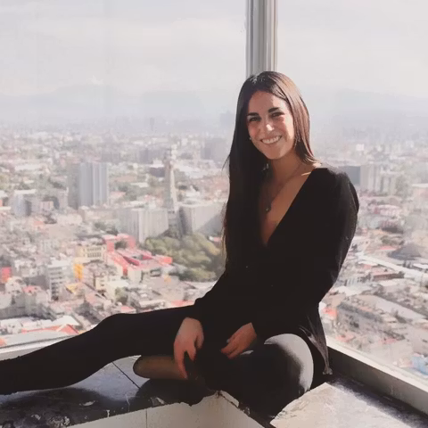 Arantxa D.