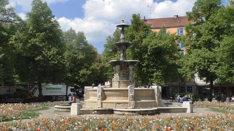 Munich Private Tour - Glass Palace Fountain
