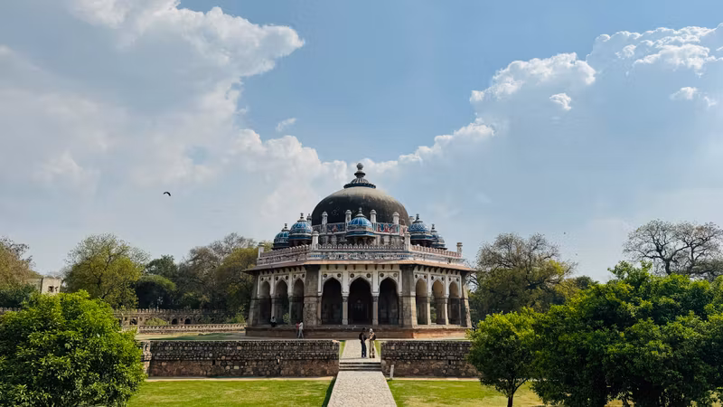 Delhi Private Tour - Isa Khan Ka Maqbara — a gem of Mughal architecture that quietly tells tales of a nobleman’s legacy.