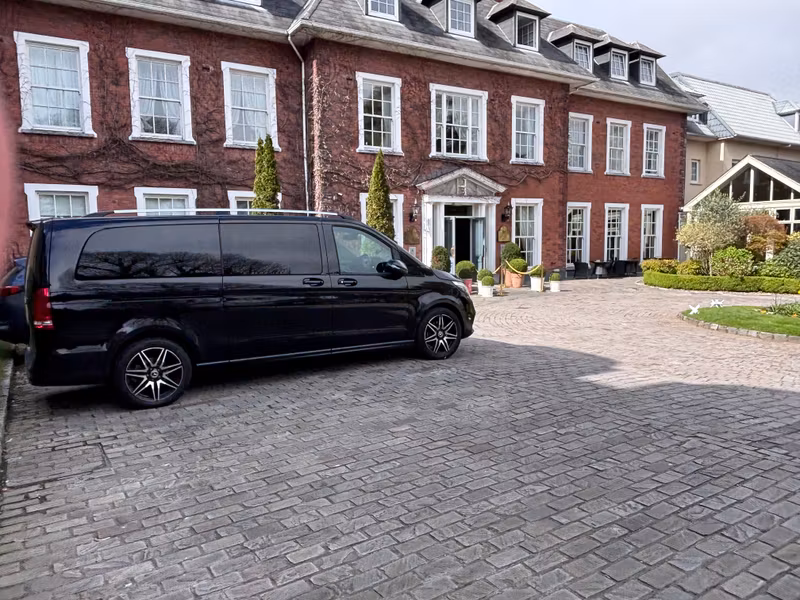 Dublin Private Tour - Mercedes V Class