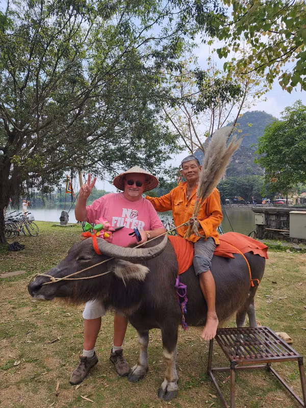 Hanoi Private Tour - There're 3 things for man here