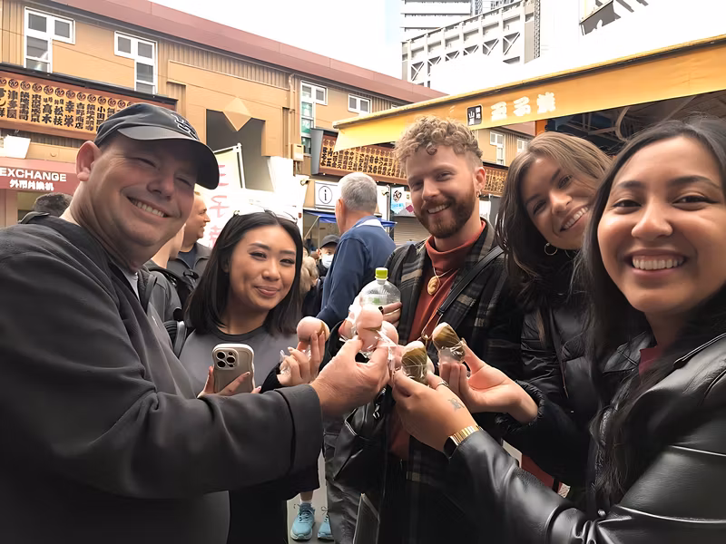 Tokyo Private Tour - Let's enjoy food Hopping!