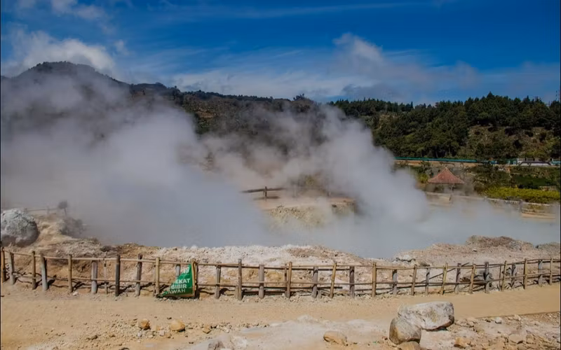 Yogyakarta Private Tour - Sikidang crater