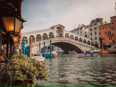 Echoes of the Lagoon: Venice by Boat and Footcover image