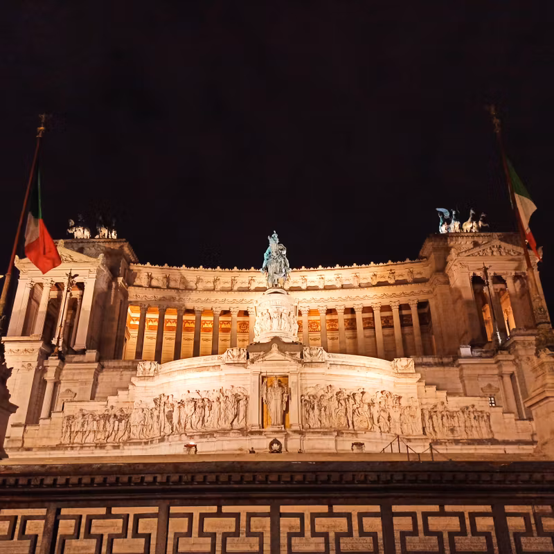 Lazio Private Tour - Piazza Venezia