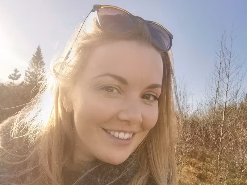 Reykjavik Private Tour - Off on a hike 