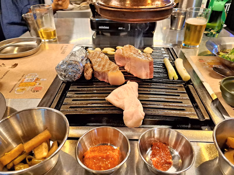 Seoul Private Tour - Samgyeopsal (Korean BBQ pork belly)