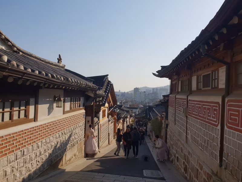 Seoul Private Tour - Bukchon traditional village