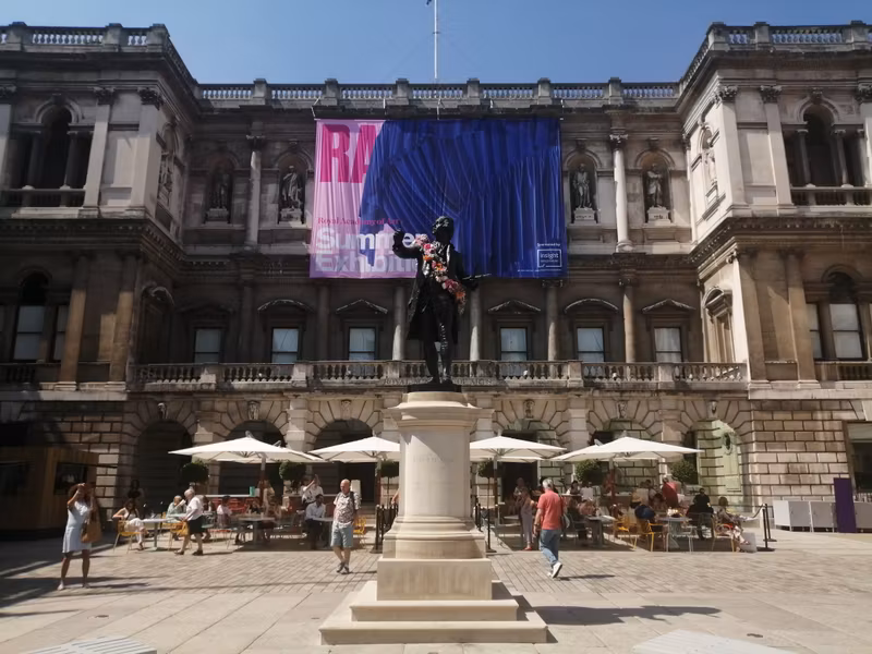 London Private Tour - Burlington House