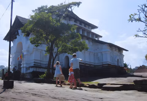 Kandy Countryside Crafts and Temple Experience with Lunchcover image