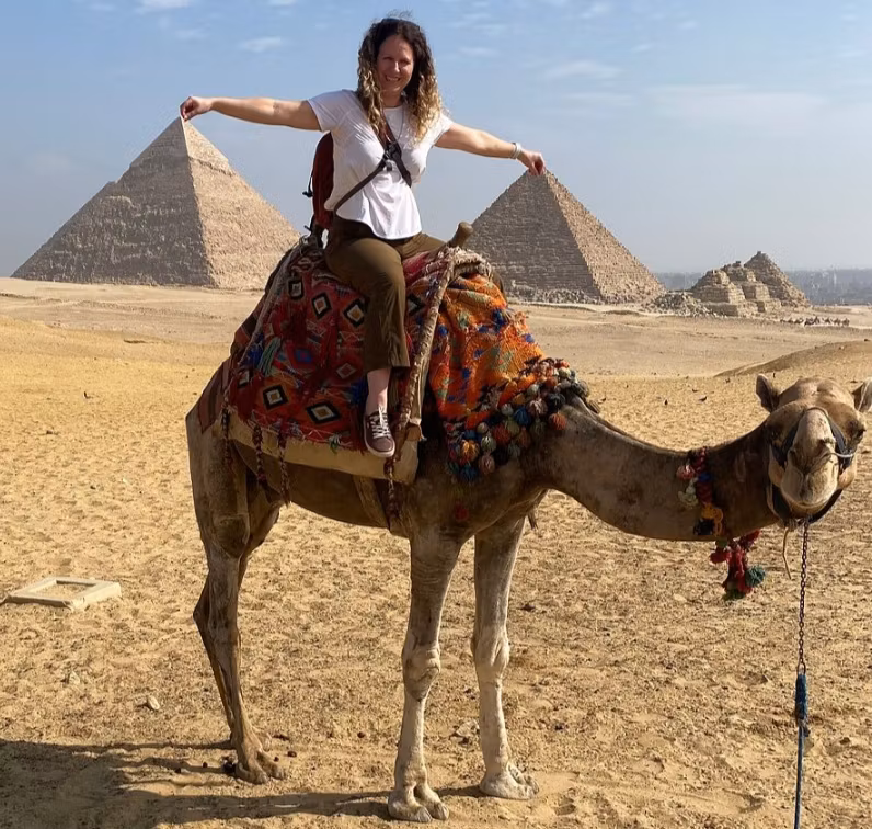 Giza Private Tour - Amazing camel ride