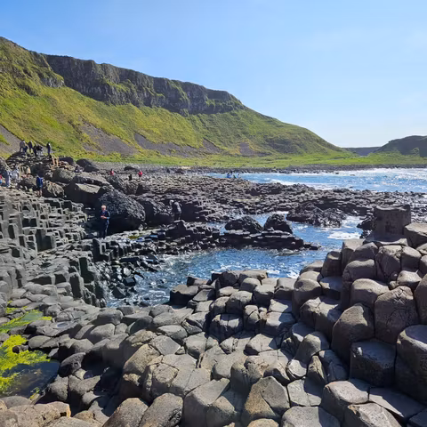 Giant's Causeway and Belfast _ Luxury Private Car (up to 6 pax)cover image