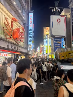 Osaka Private Tour - Crab stores in namba