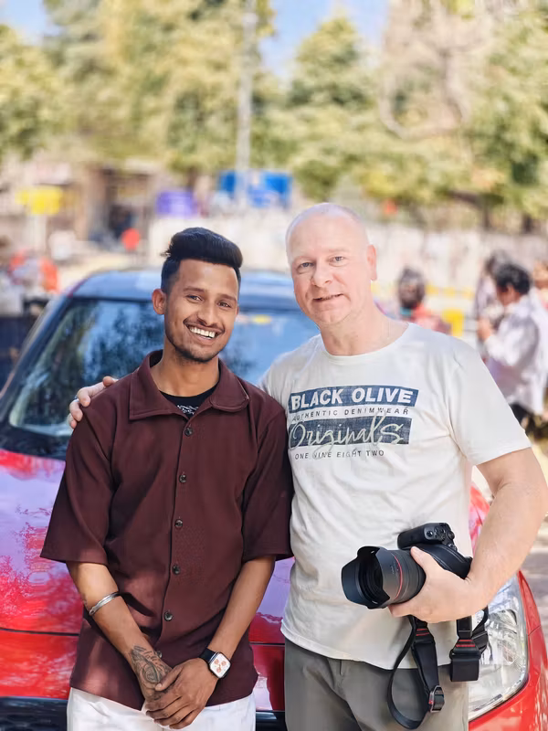 Delhi Private Tour - Some photos with locals