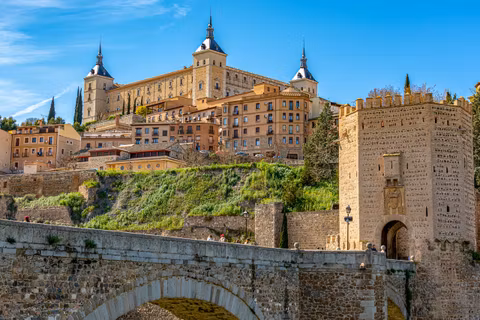 Toledo: The City of Three Cultures – Private Tour by Carcover image