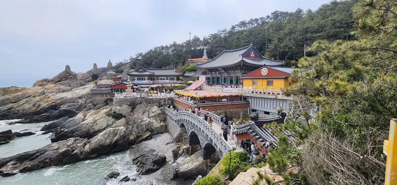 Busan Private Tour - Yonggungsa Temple
