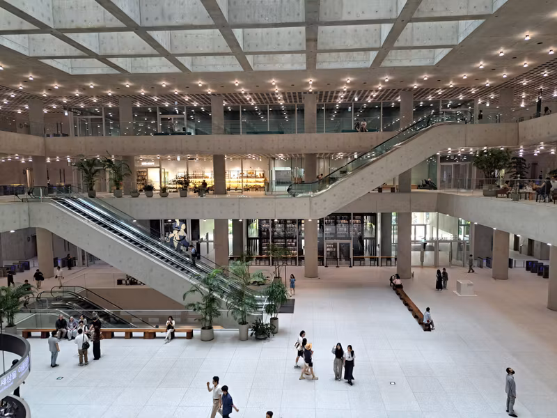 Seoul Private Tour - Amorepacific Headquarters Building