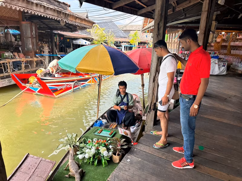 Pattaya Private Tour - Pattaya Floating Market