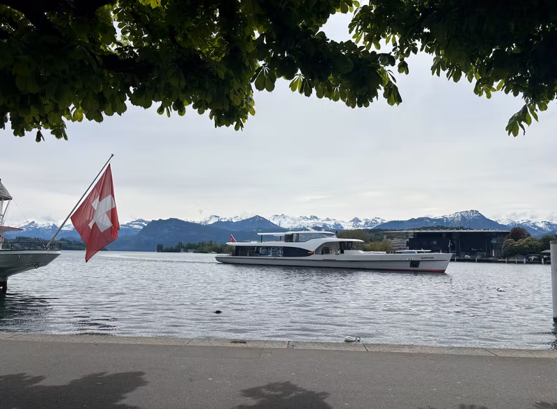 Lucerne Private Tour - Ferry boats from Lake Lucerne