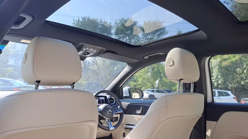 Delhi Private Tour - Mercedes GLA Sunroof
