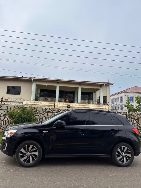 Greater Accra Private Tour - Mitsubishi car for tour