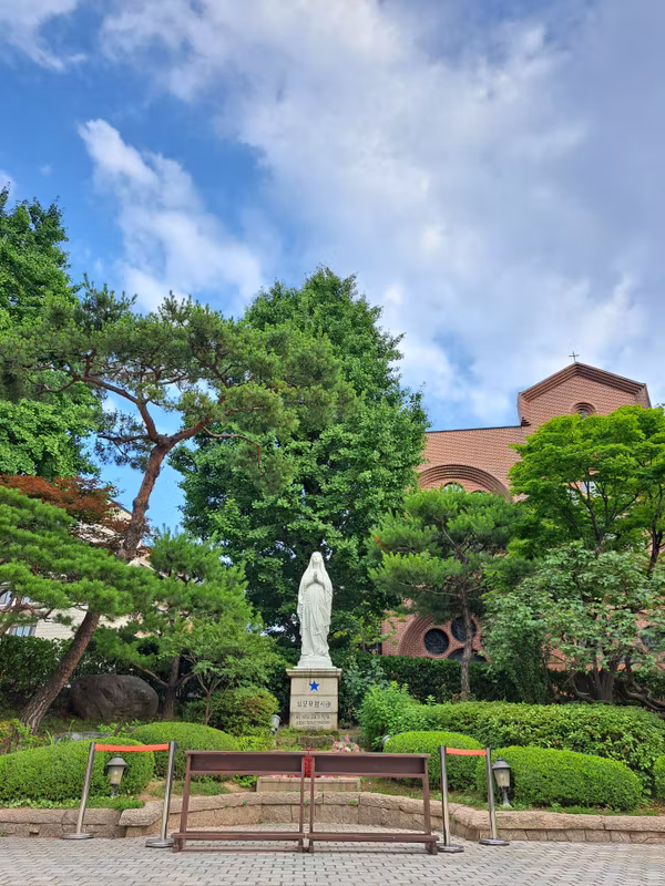Seoul Private Tour - Myeongdong Cathedral
