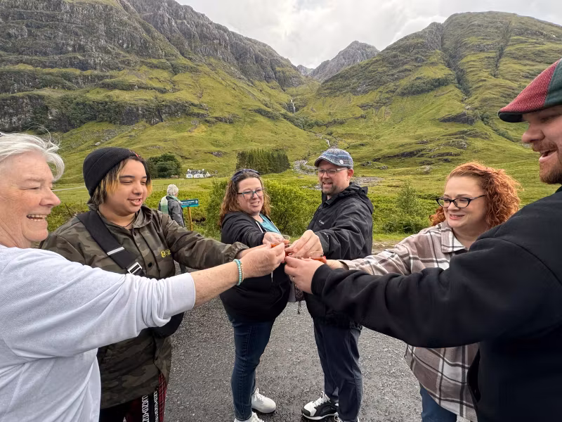 Edinburgh Private Tour - Guests enjoying a whisky in Glencoe