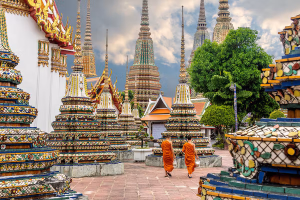 Bangkok Private Tour - Wat Phra Chetuphon