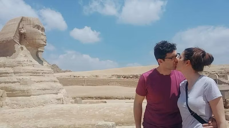 Cairo Private Tour - Kiss her at the Sphinx! 