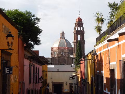 San Miguel de Allende walking tour with a local guidecover image