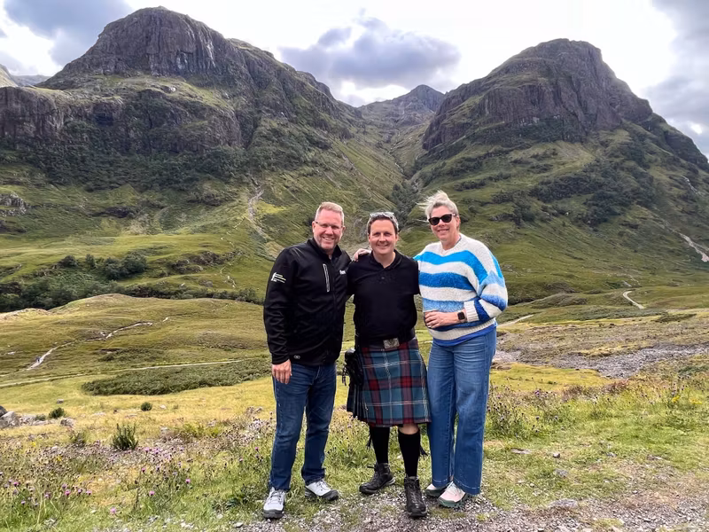 Edinburgh Private Tour - Guests and me in front of The Three Sisters, Glencoe