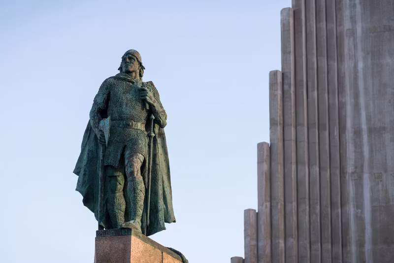 Reykjavik Private Tour - Leifur Eriksson statue