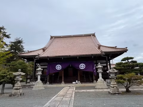"ZAZEN"-Zen meditation and Sake-tasting in Saijo, Higashihiroshimacover image