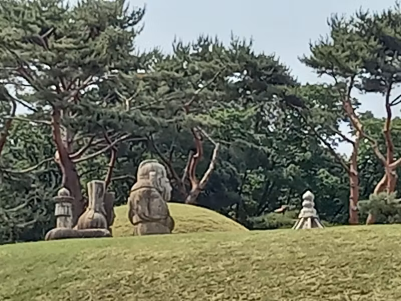 Seoul Private Tour - Royal Tomb