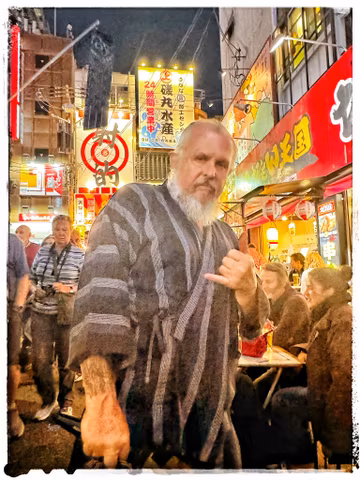 Osaka 1 Shrine, 1 Temple & 2 Entertainment Districts Tourcover image