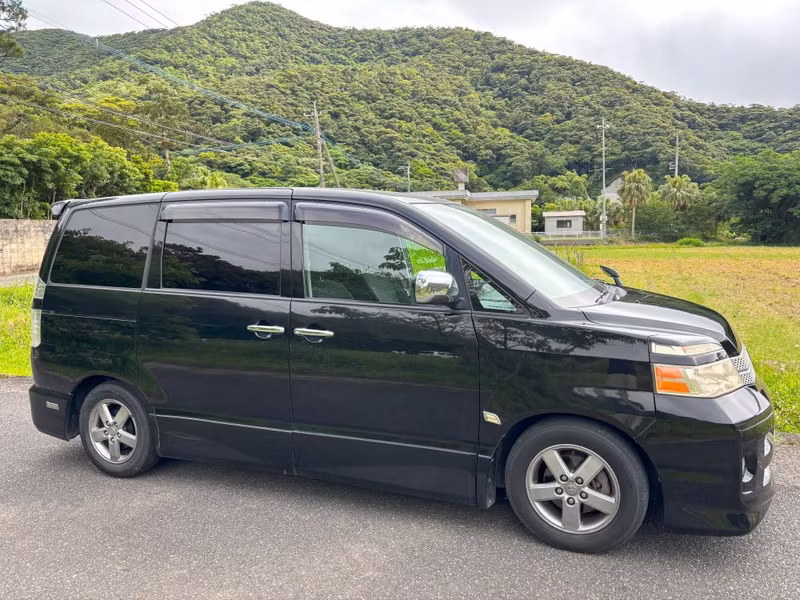 Kagoshima Private Tour - Toyota Voxy, 8 seaters for 4-6 guests.