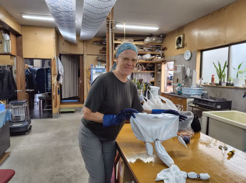 Shizuoka Private Tour - Ready for tie-dyeing