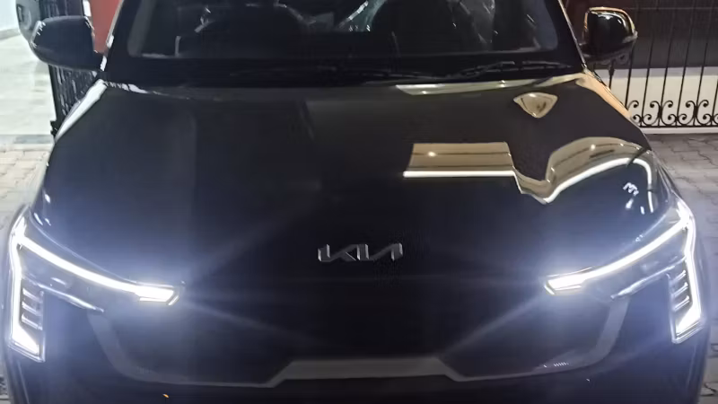 Delhi Private Tour - 4 seater Kia Sonet