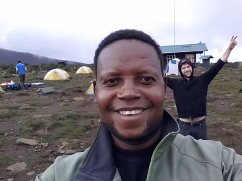 Climb Kilimanjaro 6 days Machame routecover image