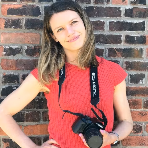 New York Tour Guide - Laurene H.
