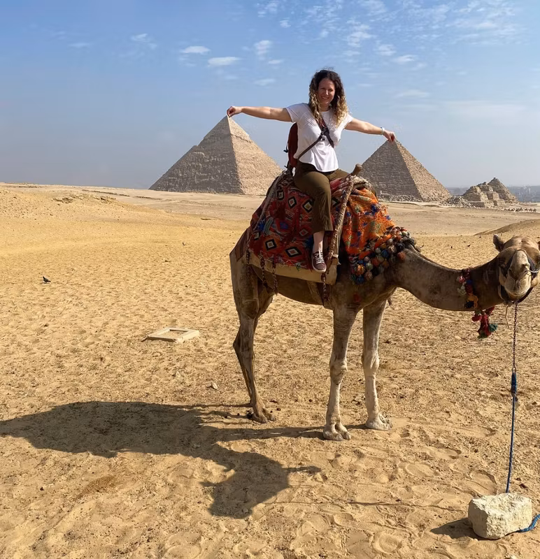 Giza Private Tour - A wonderful Camel ride experienc