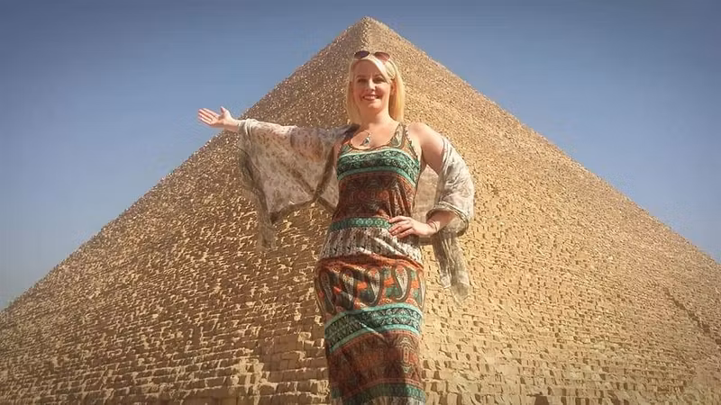 Cairo Private Tour - I love to personalize your photo at the pyramid