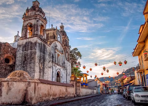 Tour to Tepoztlan and Tepozteco Pyramidcover image