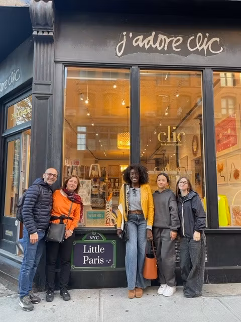 New York Private Tour - Our tour guide in Little Paris, Neighbourhood